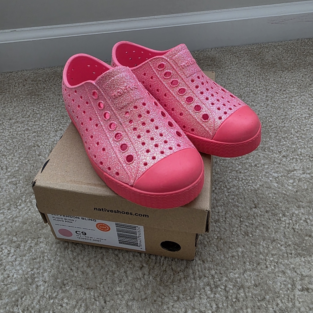 Native Jefferson Bling Floyd Pink Water Shoes